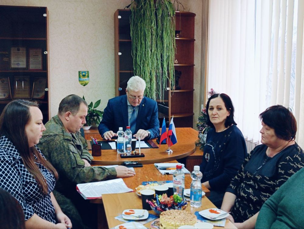 Сергей Козенко: Сегодня провел встречу с членами семей погибших участников специальной военной операции, чтобы выразить нашу глубокую признательность и поддержку в это трудное время