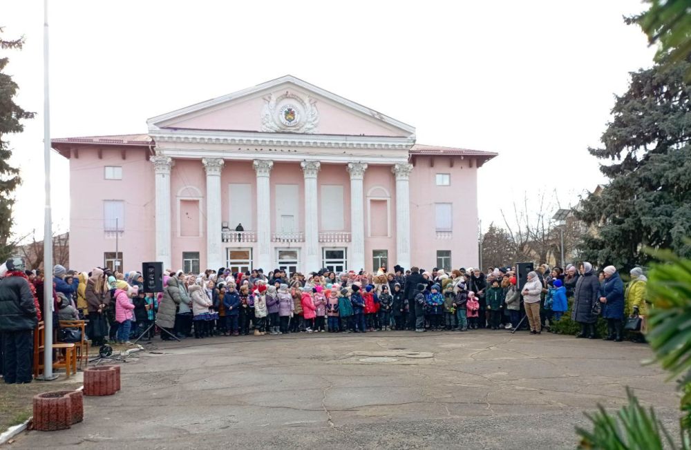 В Счастье состоялось торжественное открытие городской ёлки