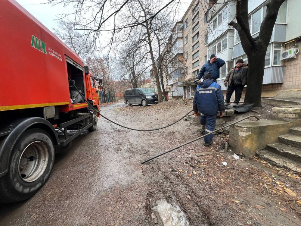 Сергей Козенко: На территории нашего округа активно работает Тюменская аварийная бригада «ТюменьБурстрой»