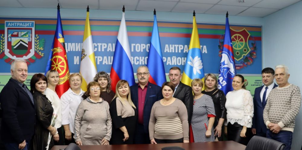 ������ ������: � ���������� ��� ���������� ��������� � ������������� ������ ��������������� �� ��������� ������� ��������� ����������� ����������� � ���������� ������ � �� ���������������� ����������