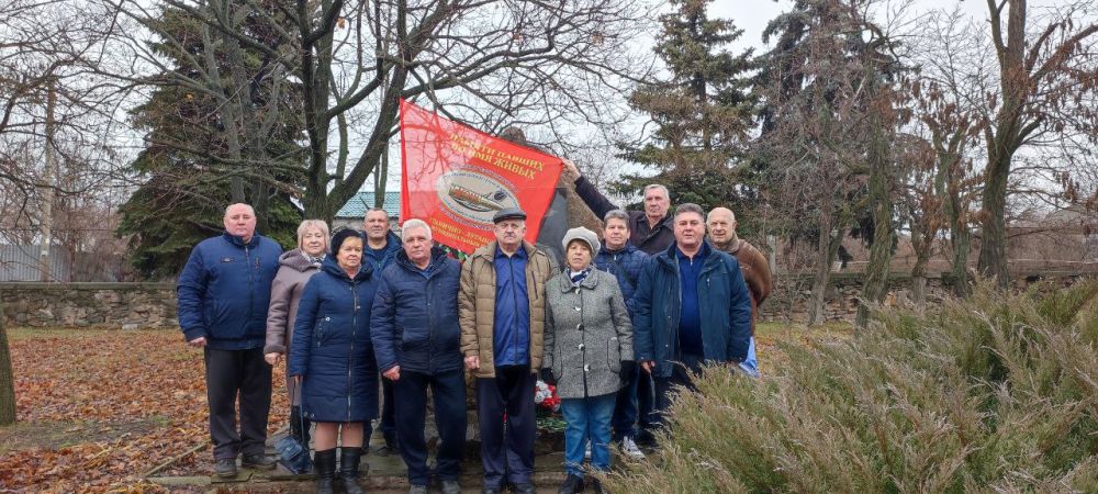 ������� ��������: 25 ������� 1979 ���� ������� ���� ��������� ����� � ����������