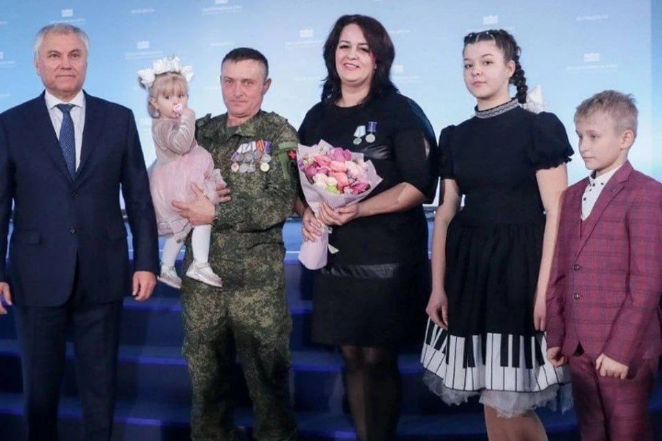  ,      -        ,      :        