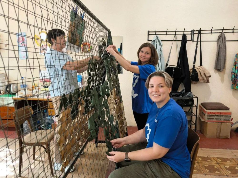 Активисты «Единой России» из ЛНР передали более тысячи тонн гумпомощи за 2024 год