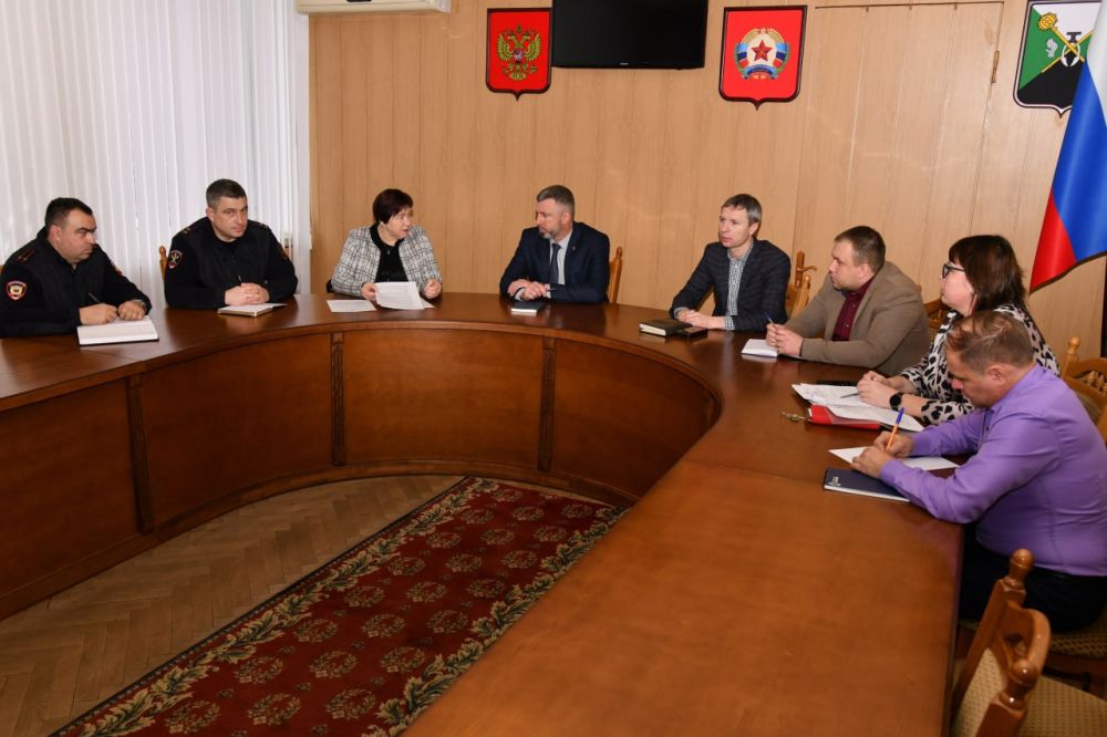 ������ �������: �� ������� ������� � ��������������� ��������� ������, �����������, ���, ���������� ��������� �������� ������ ����� �� ��������� ��������� ������� ������� � ��������������� ����������� ���������