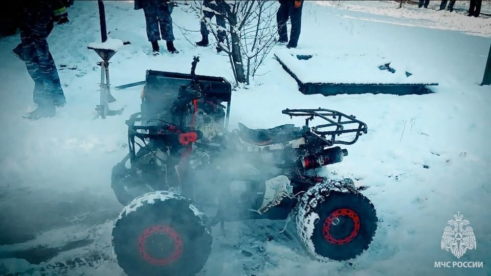В Краснолучском районе в гараже сгорел квадроцикл