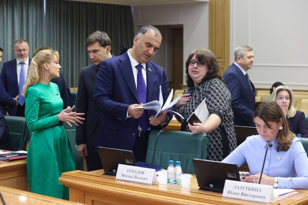 Дарья Лантратова: Гость расширенного Комитета по социальной политике — министр труда и социальной защиты Антон Котяков