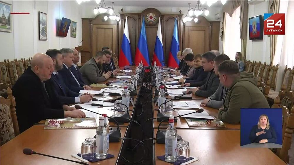 Заседание Попечительского совета регионального отделения Российского военно-исторического общества посетил федеральный зампред Николай Овсиенко