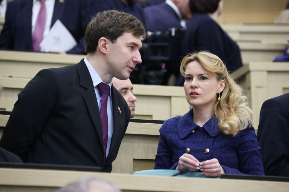 Дарья Лантратова: О текущем состоянии и перспективах рынка труда и сферы занятости на Правительственном часе в Совете Федерации рассказал Министр труда и социальной защиты Антон Котяков