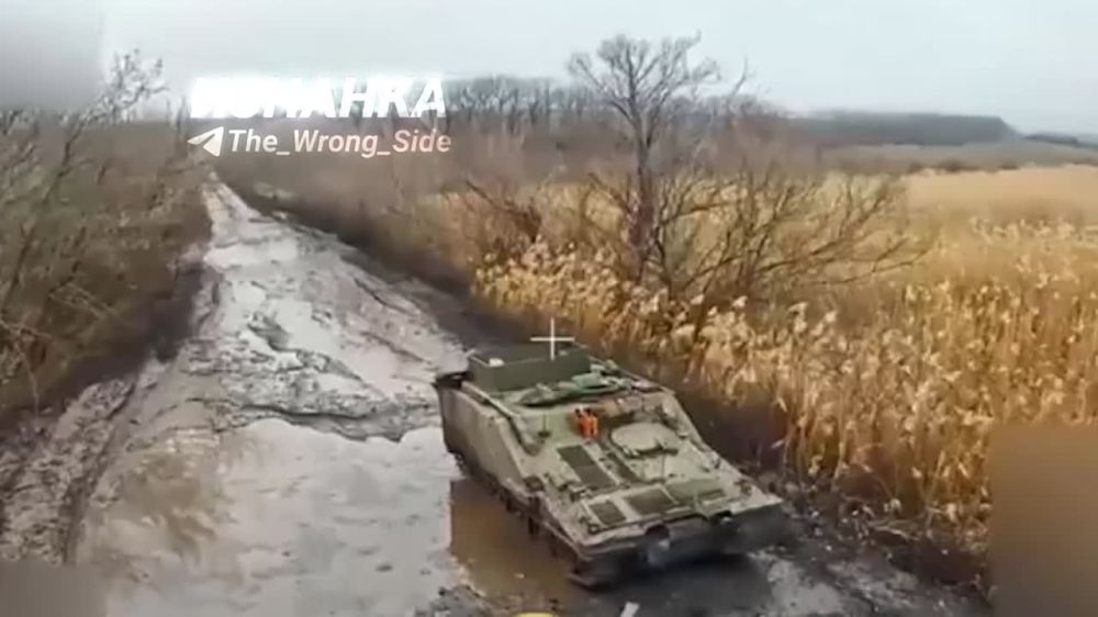 С применением ударных FPV-дронов уничтожены БТР М113 и БТР "Spartan" ВСУ в районе н.п