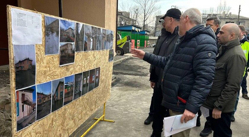 Восстановление жилья в Лисичанске идет, несмотря на обстрелы со стороны ВСУ — Хуснуллин