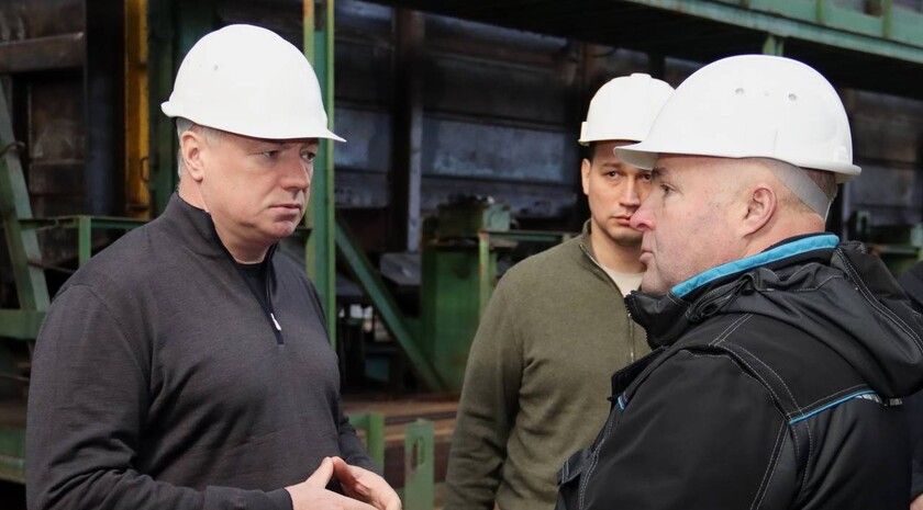 Стахановский вагоностроительный завод имеет хорошее будущее — Хуснуллин