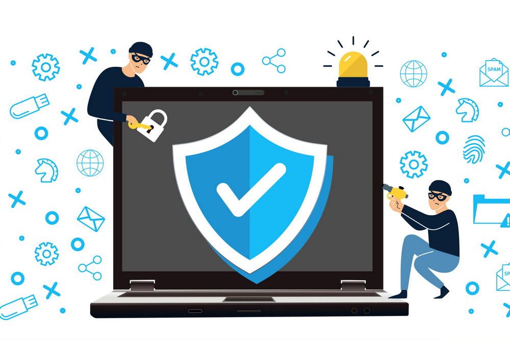 "Защита в цифровом мире: Как избежать киберугроз и сохранить свою безопасность"