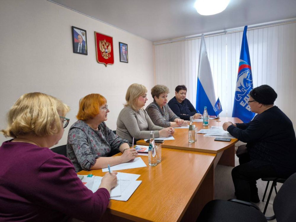 Максим Величко: Сегодня в Алчевске приём граждан по личным вопросам провела сенатор РФ Ольга Бас совместно с заместителем главы города Светланой Гребеньковой