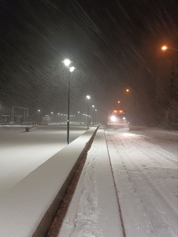 Сергей Козенко: Несмотря на редкий снегопад этой зимой, сотрудники и техника МУП «Дорожно-эксплуатационное управление» всегда готовы к оперативной борьбе с неожиданными осадками