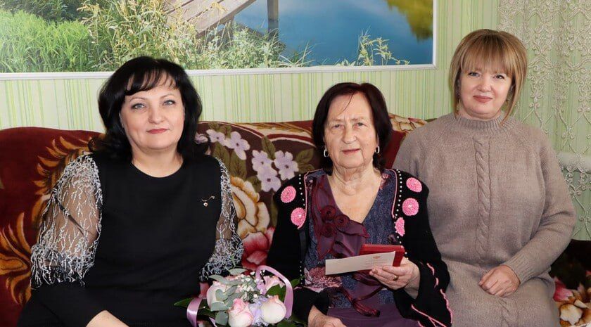 ������������������ ����� ���������� ������� ������, ����������� � ���� ���������, �������� ��������� ������ � 80-����� ������ � ������� ������������� �����