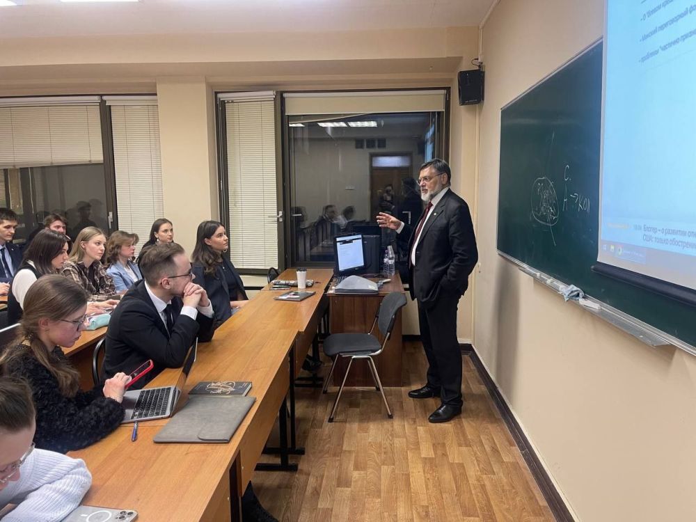 ��������� �������: ����� ������������� ����������� ���������� � ������������� �����, ���������� �� ������� ������� ���������� � ����������� ��������� � �����