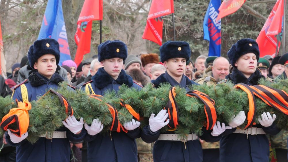 В столичном муниципалитете почтили память воинов-интернационалистов