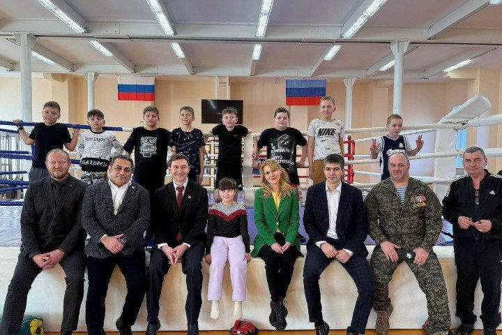 «Мы видим, как постепенно в город возвращаются жители»: Северодонецк посетила сенатор Дарья Лантратова