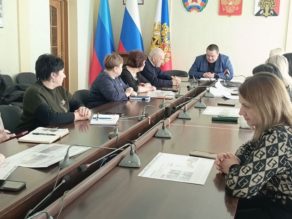 Андрей Рубанцов: Заседание общественной комиссии по организации и проведению голосования по отбору территорий, подлежащих благоустройству в рамках реализации программ формирования современной городской среды на территории...