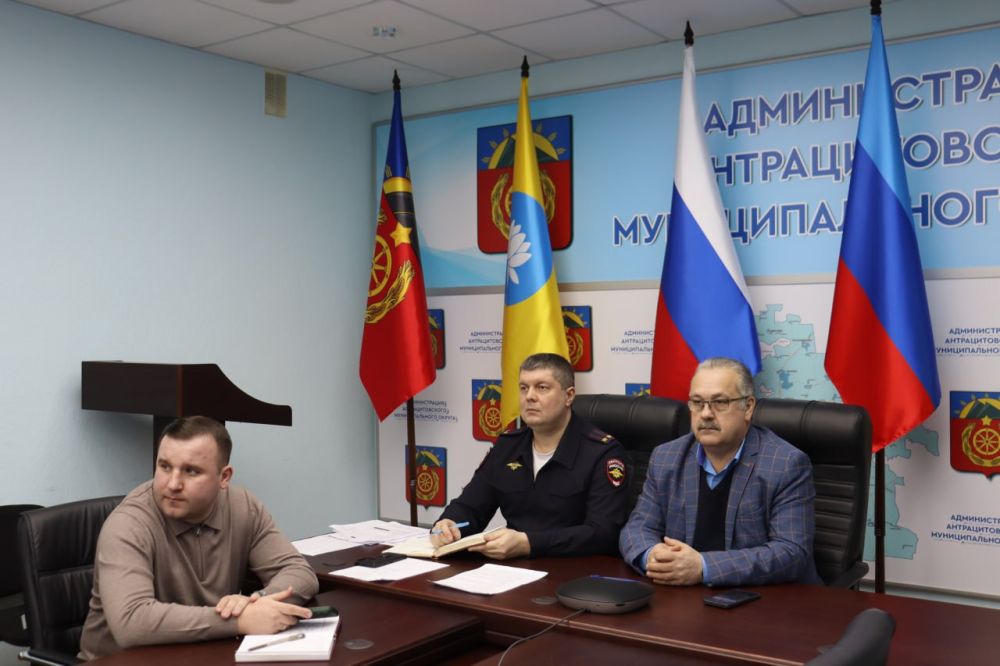 ������ ������: � ������ ������������������� ������ ������� � ��������� �������� ��������� �������� ���������� �� ����������� ����������� ��������� �������� ��� ����������������� ����� ��� ������� ���������