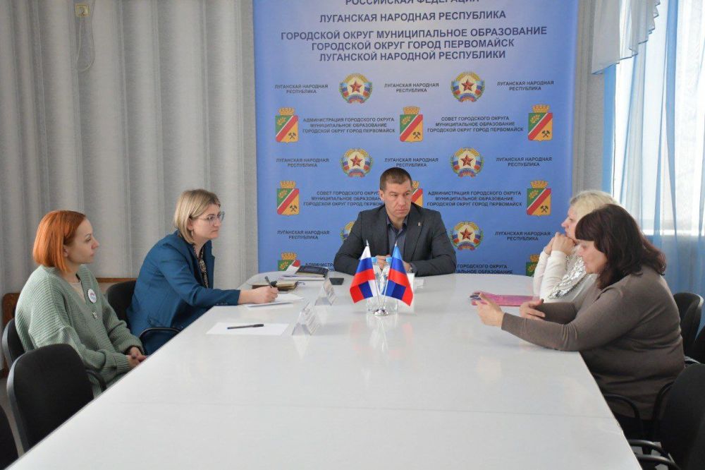 Сергей Колягин: Сегодня, совместно со своим заместителем Анжеликой Скрепинской и социальным координатором филиала государственного фонда поддержки участников специальной военной операции «Защитники Отечества» Юлией Скляровой...