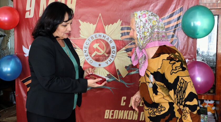 ������ ���������� �� ������������ ������ �������� ������ � 80-����� ������