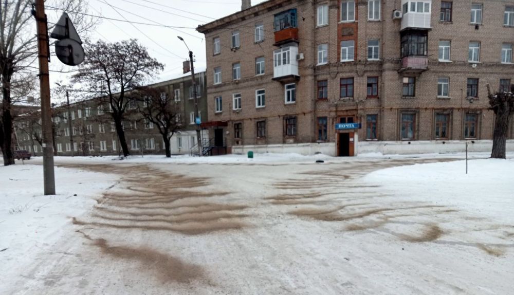 В ГОРОДЕ ПЕТРОВСКОЕ ПРОДОЛЖАЕТСЯ ВЫПОЛНЕНИЕ РАБОТ ПО БЛАГОУСТРОЙСТВУ ТЕРРИТОРИИ