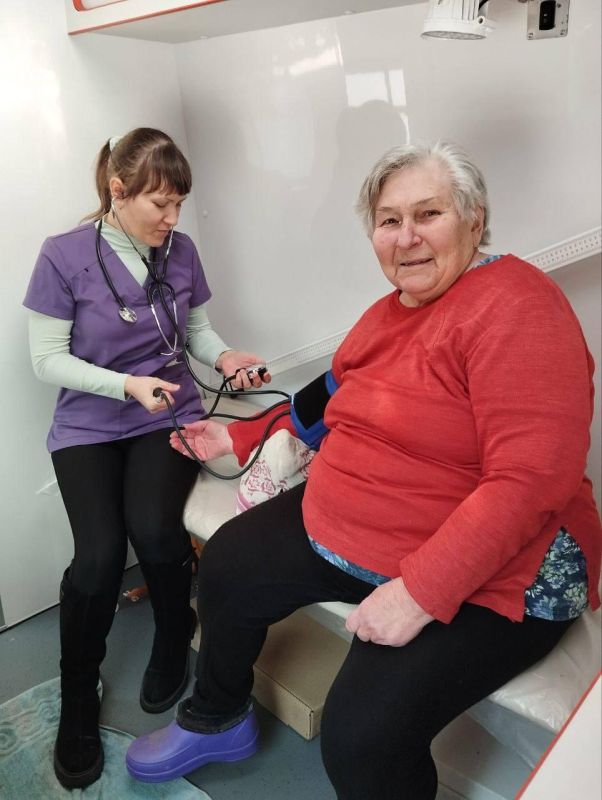 Передвижной ФАП Славяносербской ЦРБ продолжает свою выездную работу