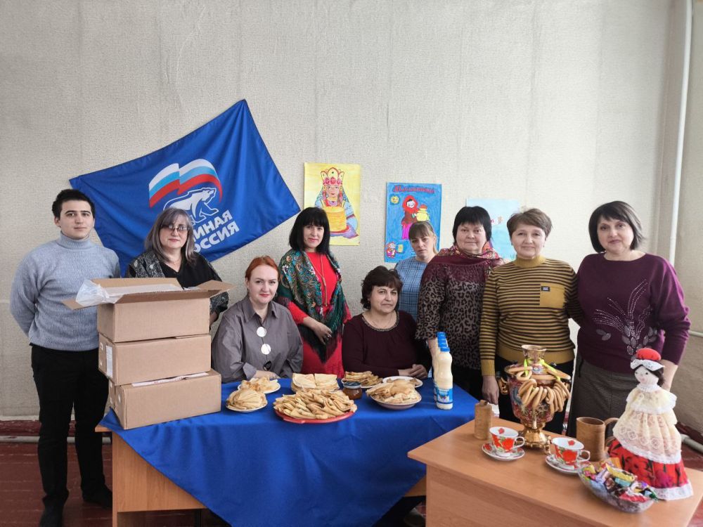 Единороссы Зимогорья передали блины для наших защитников