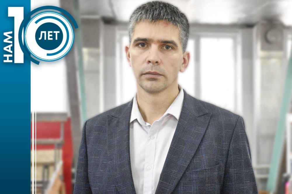 Поздравляет с юбилеем «Спортивное обозрение» и министр спорта ЛНР Олег Шеренешев: