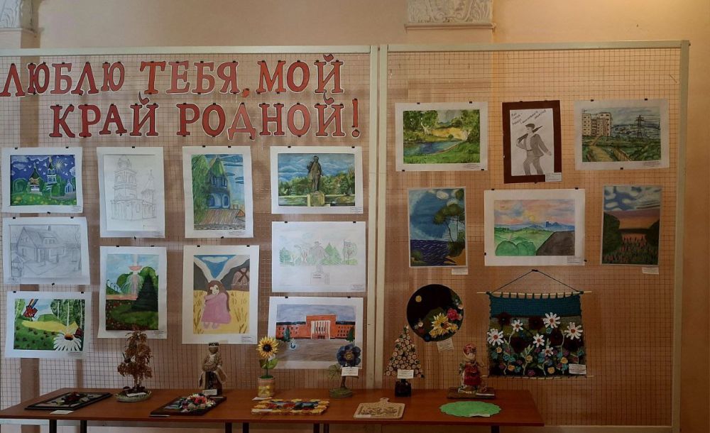 В Стаханове подвели итоги конкурса детского творчества