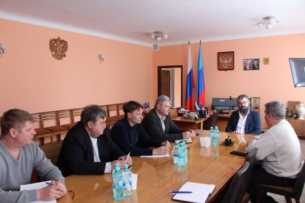 Рабочая встреча Главы Меловского МО с Министром инфраструктуры и транспорта Луганской Народной Республики Евдохиным В.В