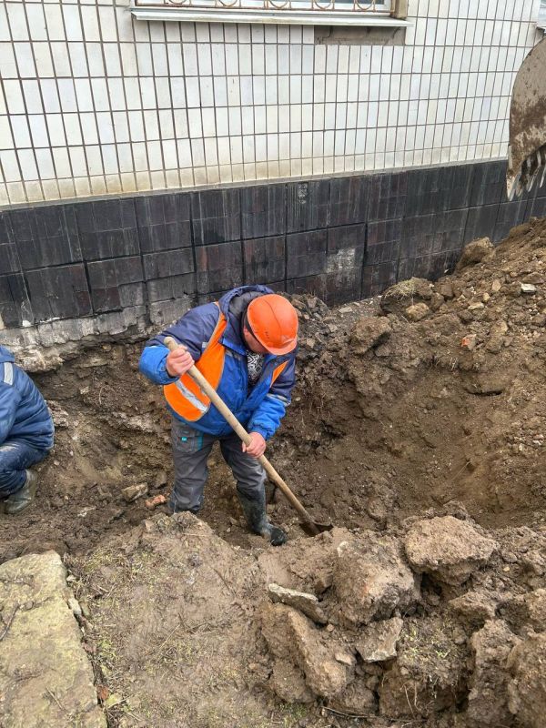 Сергей Козенко: В Краснодонском муниципальном округе активно продолжаются аварийно-восстановительные работы на сетях водоснабжения и водоотведения