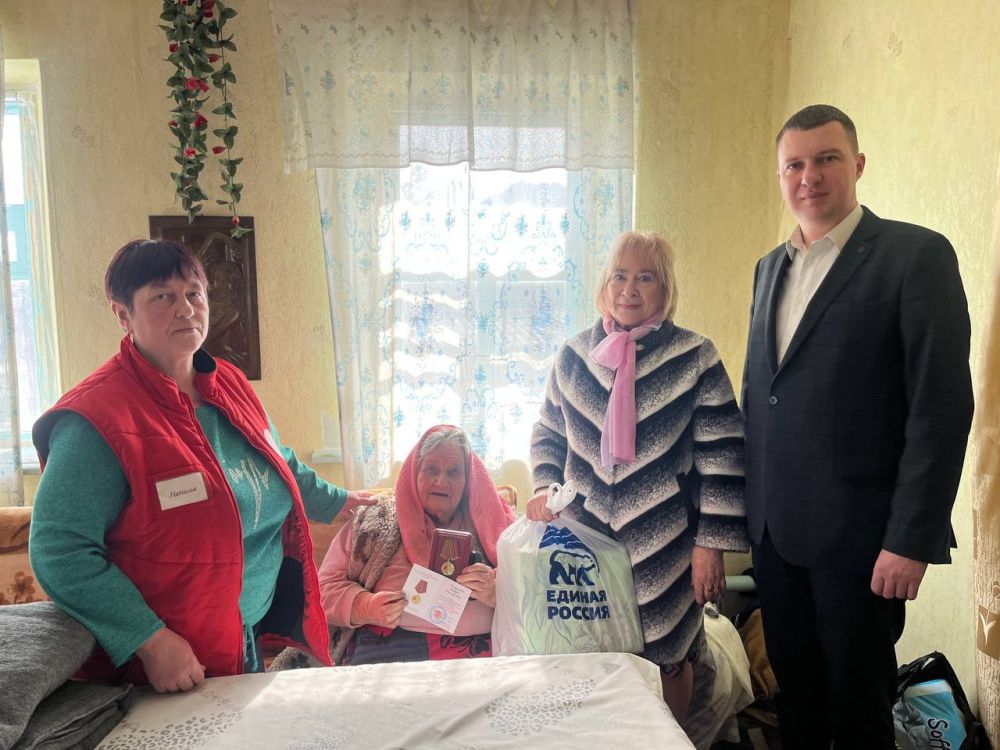 ������� ��������: � ���������� ������������ 80-����� ������ � ������� ������������� �����, ������������ ������ ��������-���������� �� ������� ���������� ��������� � ������ ������������ ����� ��������-���������� �� ����������...