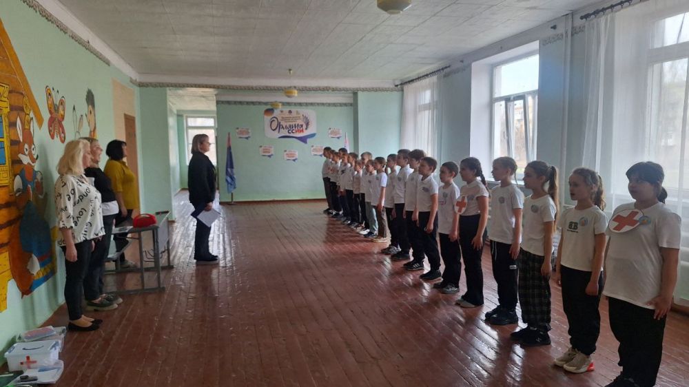 В Суходольской средней школе № 5 прошла военно-патриотическая игра «Зарница»