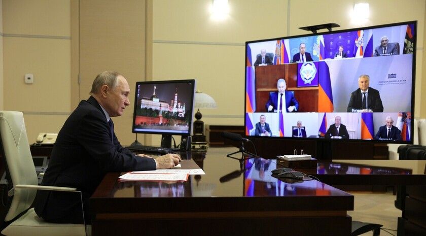 Путин гарантировал жизнь заблокированным в Курской области бойцам ВСУ при сдаче в плен