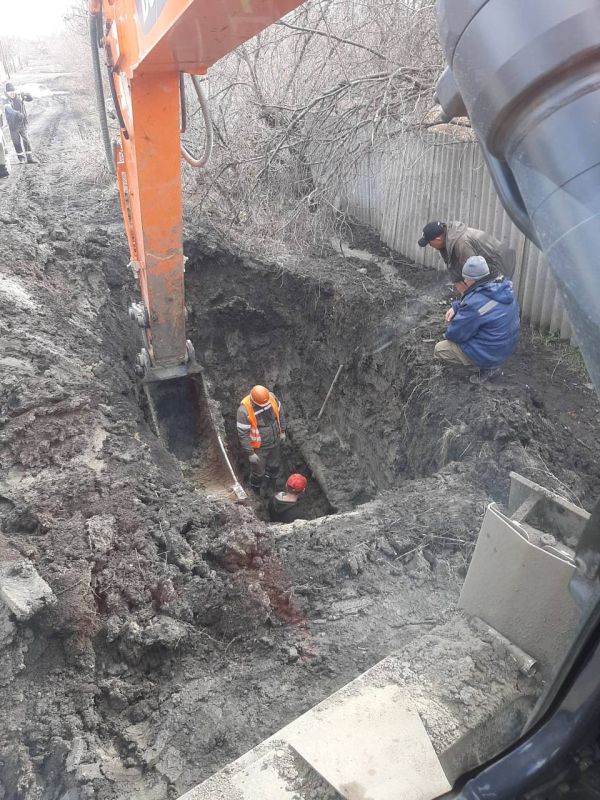 Сергей Козенко: На территории Краснодонского муниципального округа продолжаются аварийно-восстановительные работы на сетях водоснабжения и водоотведения