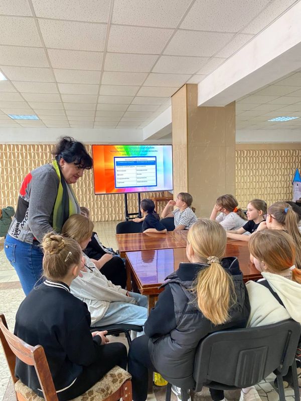 В Суходольске школьникам провели беседу о толерантности