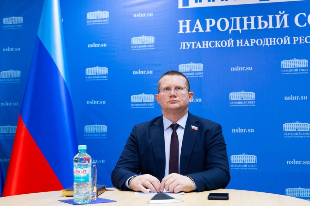 �������� ��������� ������ ������� � �����������, ������������ � 20-����� �� ��� ���������� � ���� ��������� ������� ��