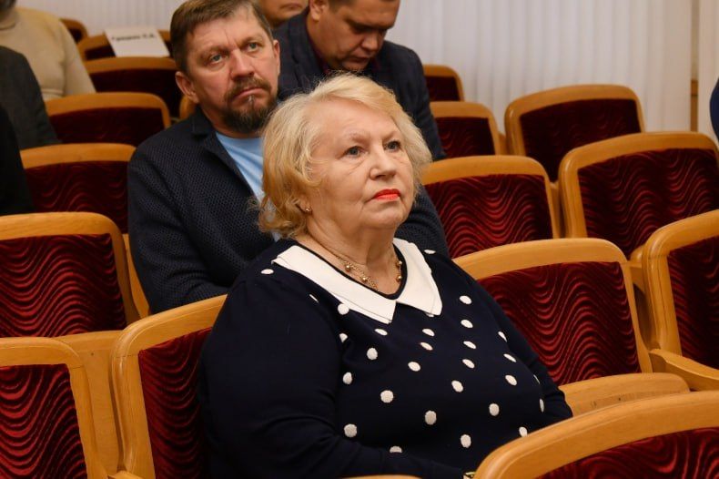 ������� ������ ������������� ������ ������� ������ �������, ��� ������ ������������� ���� �������� �������������� �������������