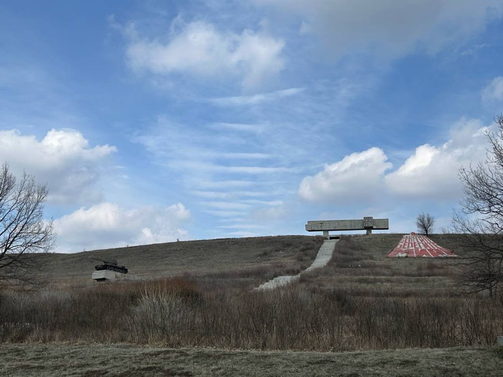 Сергей Соловьев: Сегодня наш округ с рабочим визитом посетил председатель Народного Совета Луганской Народной Республики Денис Мирошниченко