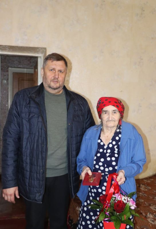 ������� �������: � ����� ������ ������������ �������� ��������� ������� � ����� 80-����� ������ � ������� ������������� ����� 1941-1945 ��