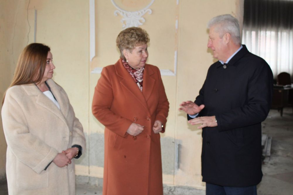 Сергей Козенко: Сегодня Член Комитета РФ по конституционному законодательству и государственному строительству, представитель от законодательного органа государственной власти Луганской Народной Республики Ольга Бас посетила...