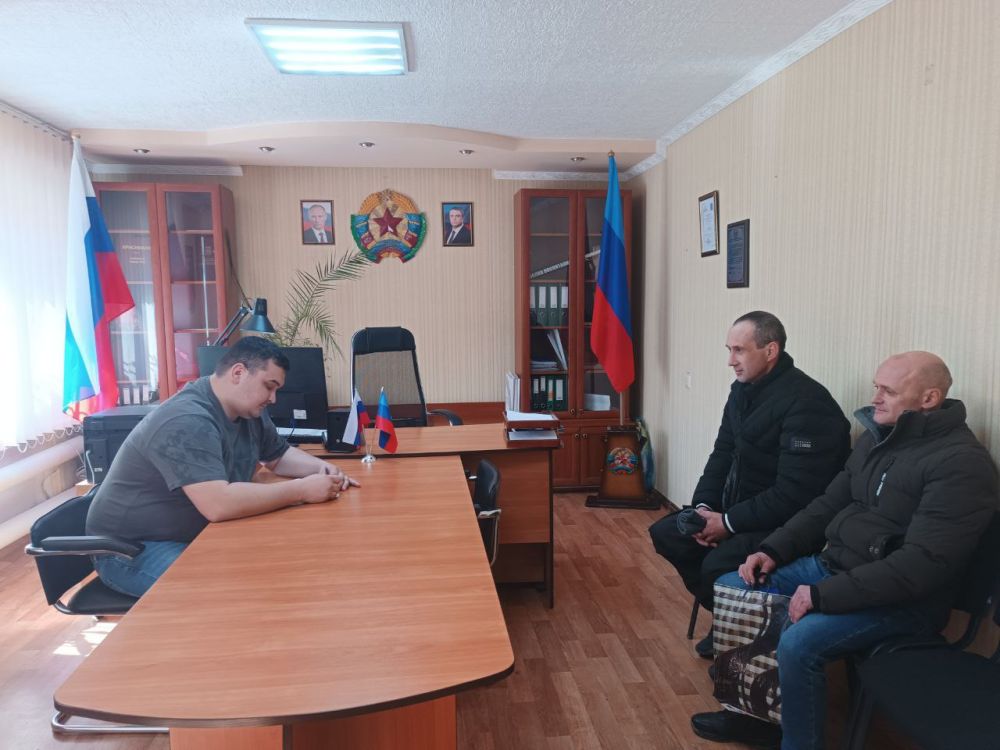 Депутаты Совета Краснодонского муниципального округа провели приемы граждан