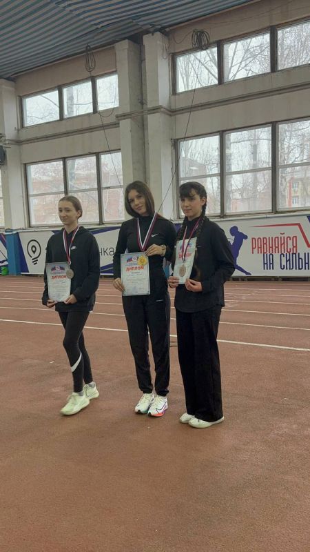 Андрей Рубанцов: Воспитанники Спортивной школы города Ровеньки приняли участие в Республиканских соревнованиях по лёгкой атлетике, которые проходили в Луганске