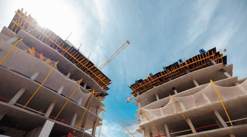 Инвестиционное жилье в Донбассе и Новороссии строят 25 компаний — Хуснуллин