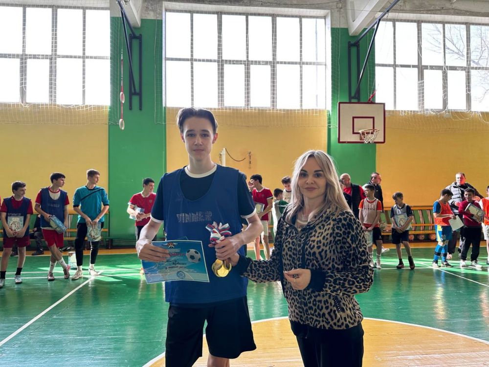         &quot;&quot;,   2010-2011 .