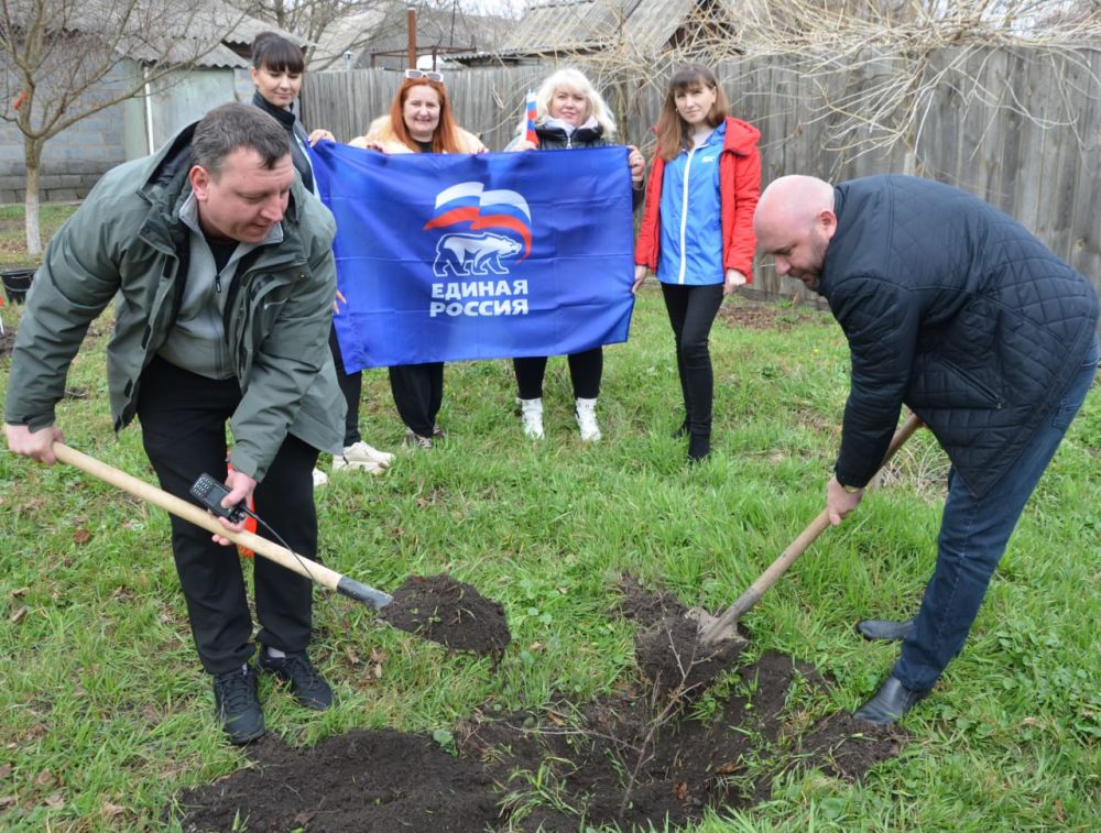 Вячеслав Третьяков: Сегодня Администрация Кременского МО заранее активно включилась в акцию «Чистая Республика – 2025», которая стартует 29 марта и продлится до 26 апреля