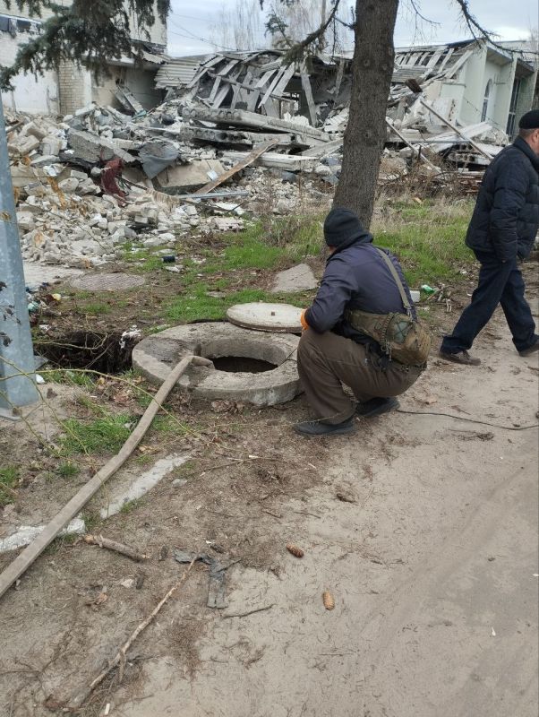 Вячеслав Третьяков: В это непростое время, когда наш округ подвергается обстрелам со стороны врага, сотрудники Кременского водоканала продолжают самоотверженно выполнять свою работу, обеспечивая бесперебойное водоснабжение и...