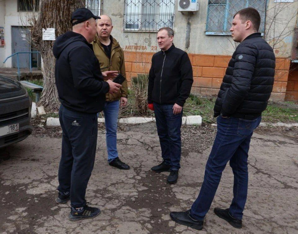 Замминистра строительства и ЖКХ ЛНР посетил Краснодон